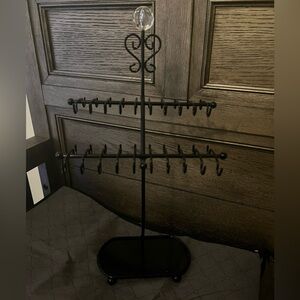 Tall Jewelry Metal Stand in Black